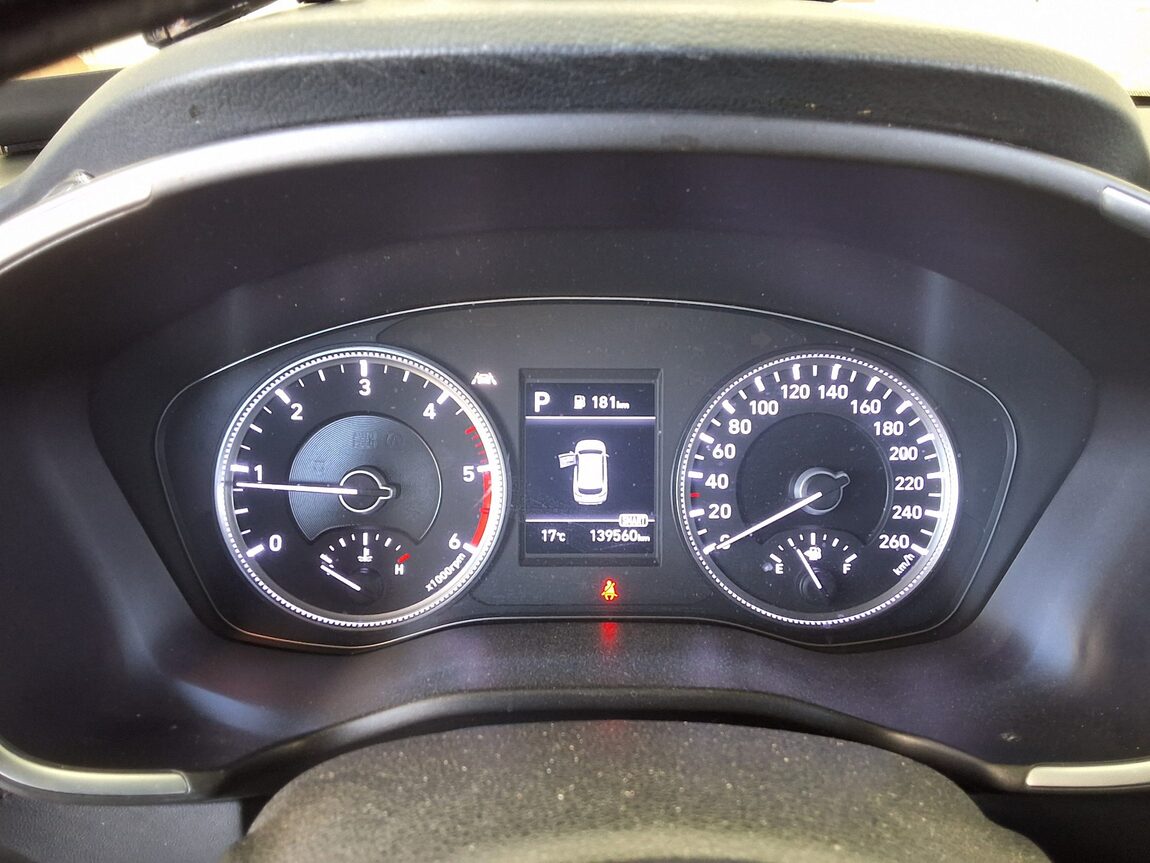 HYUNDAI SANTA FE (TM) R2.0 2WD EXCLUSIVE SPECIAL 2019 - zdjęcie 9