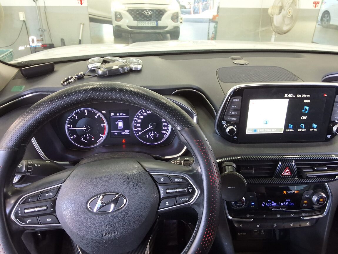 HYUNDAI SANTA FE (TM) R2.0 2WD EXCLUSIVE SPECIAL 2019 - zdjęcie 17