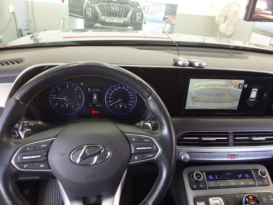 HYUNDAI PALISADE 2.2 DIESEL AWD EXCLUSIVE 2019 - zdjęcie 17