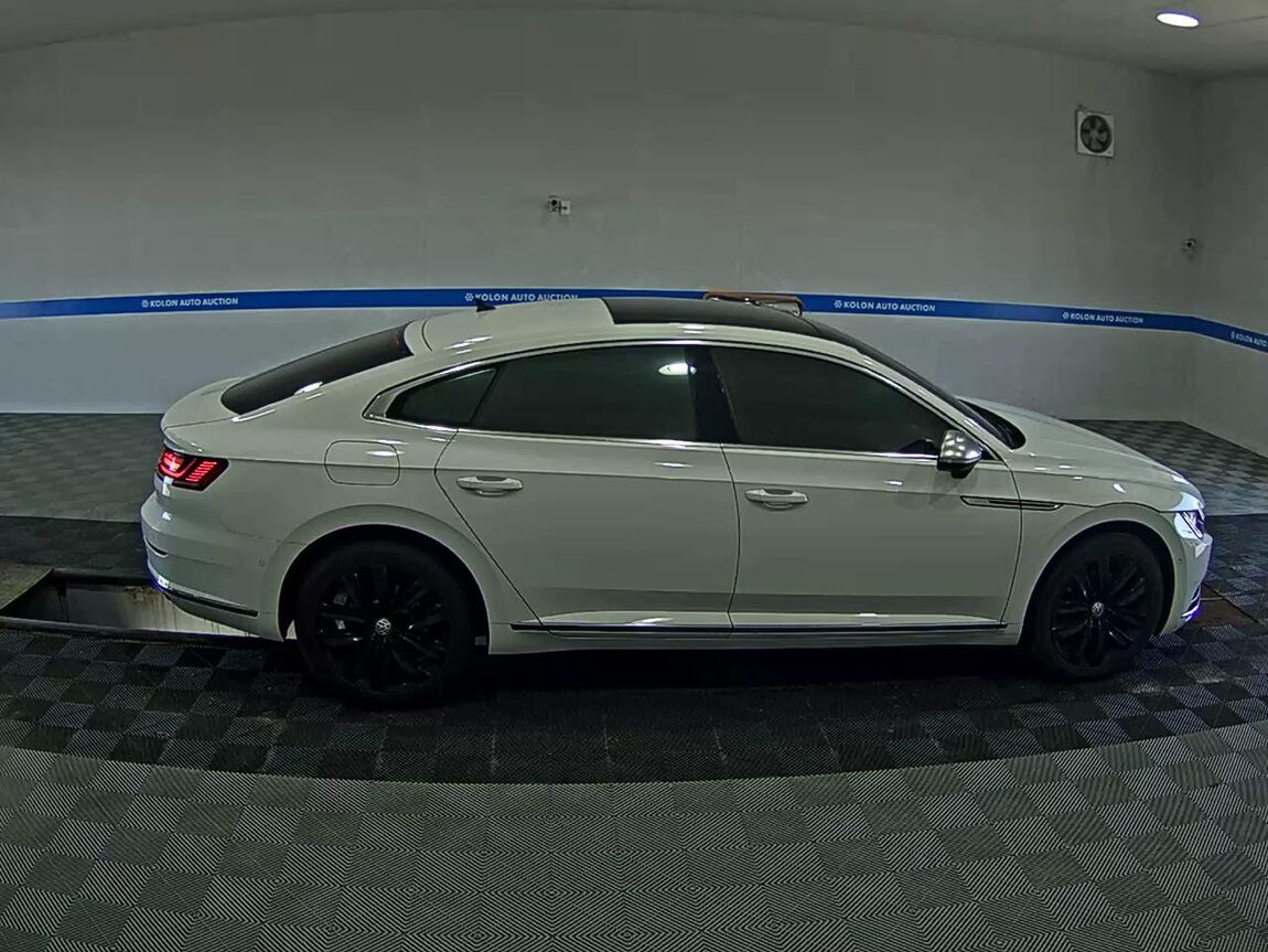 VOLKSWAGEN ARTEON 2.0 TDI ELEGANCE PRESTIGE 2019 - zdjęcie 4