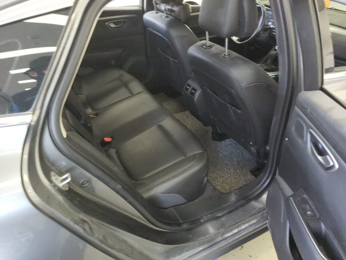 RENAULT (SAMSUNG) THE NEW SM6 TCe 260 FEEL 2023 - zdjęcie 13