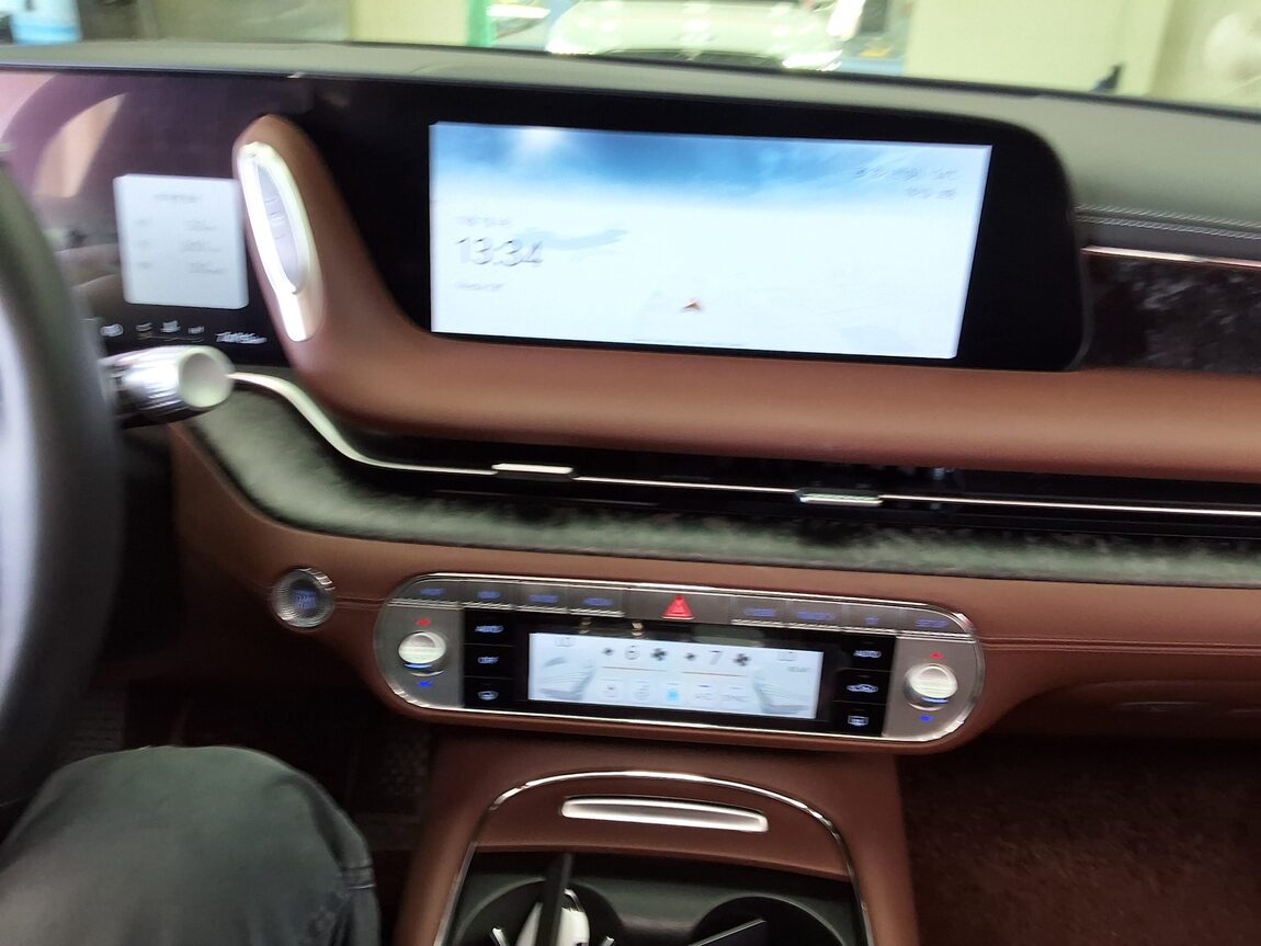 GENESIS NEW G90 3.5 TURBO AWD BASE MODEL 2023 - zdjęcie 24