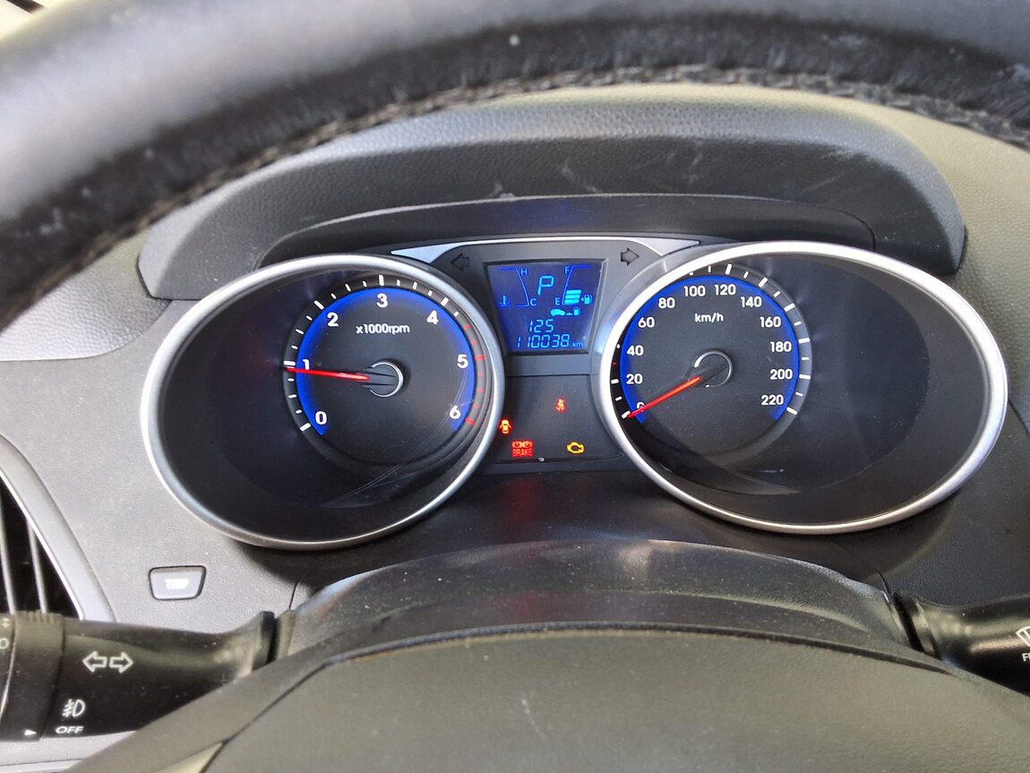 HYUNDAI NEW TUCSON ix DIESEL R2.0 2WD SMART SPECIAL 2015 - zdjęcie 9