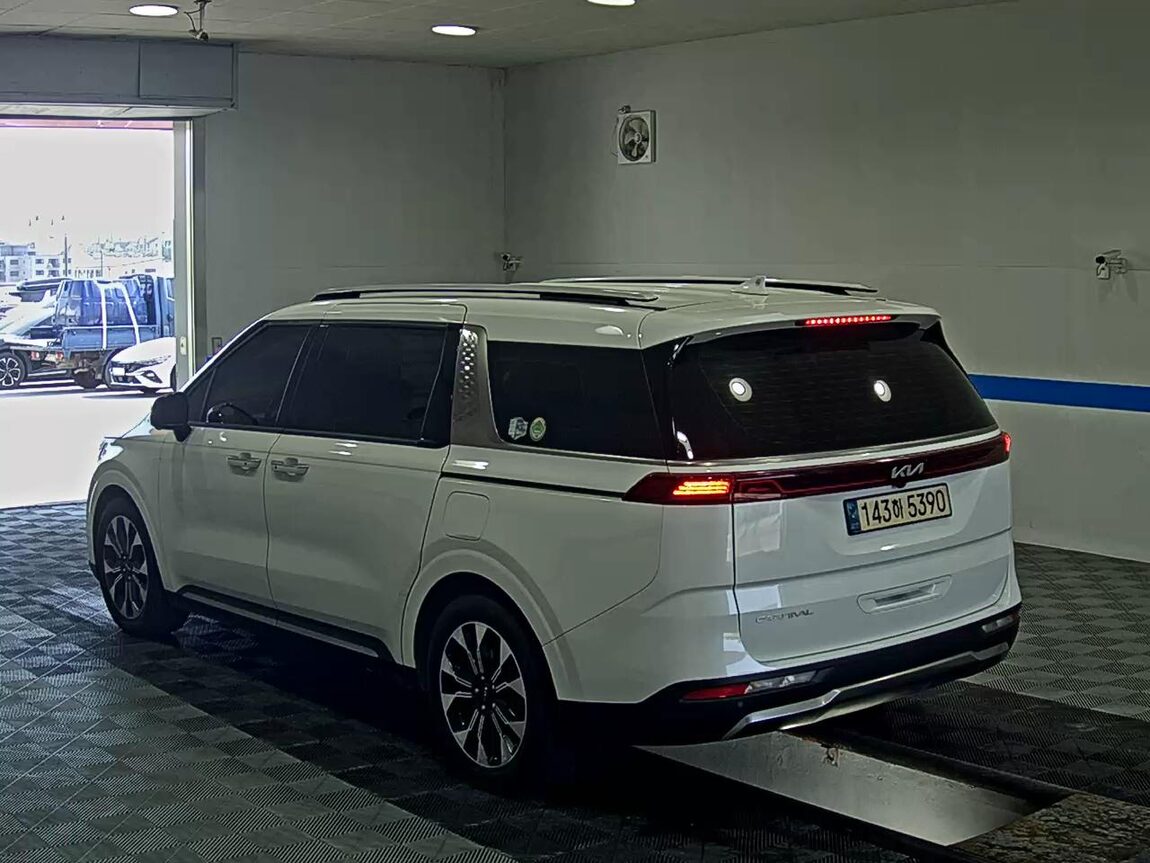 KIA NEW CARNIVAL (KA4) 9-SEATER DIESEL SIGNATURE 2023 - zdjęcie 6