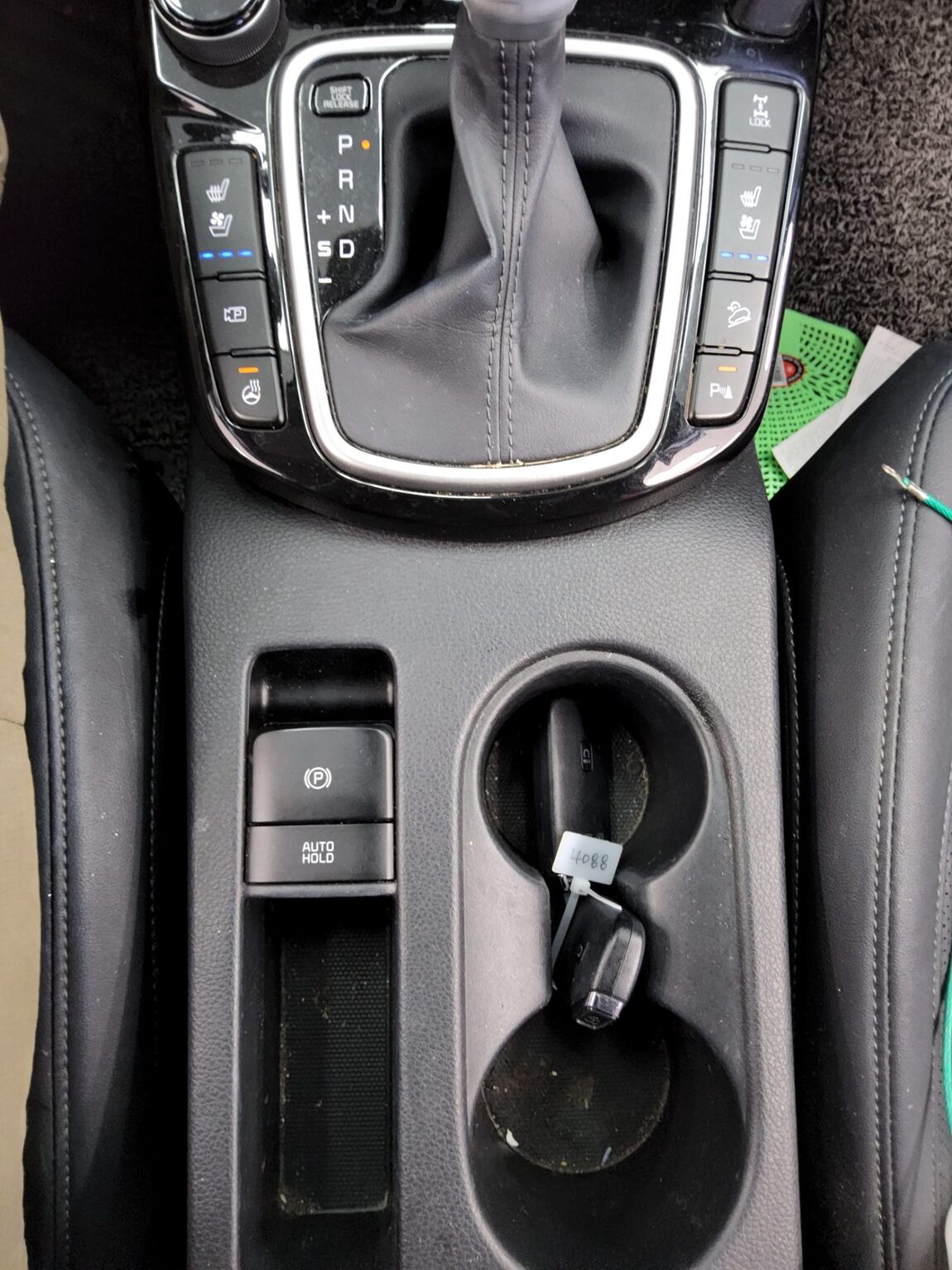 KIA THE NEW SELTOS 1.6 GASOLINE TURBO 4WD PRESTIGE 2023 - zdjęcie 19