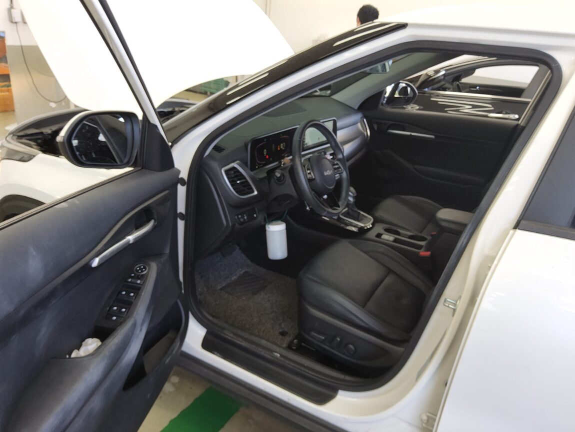 KIA THE NEW SELTOS 1.6 GASOLINE TURBO 4WD PRESTIGE 2023 - zdjęcie 10