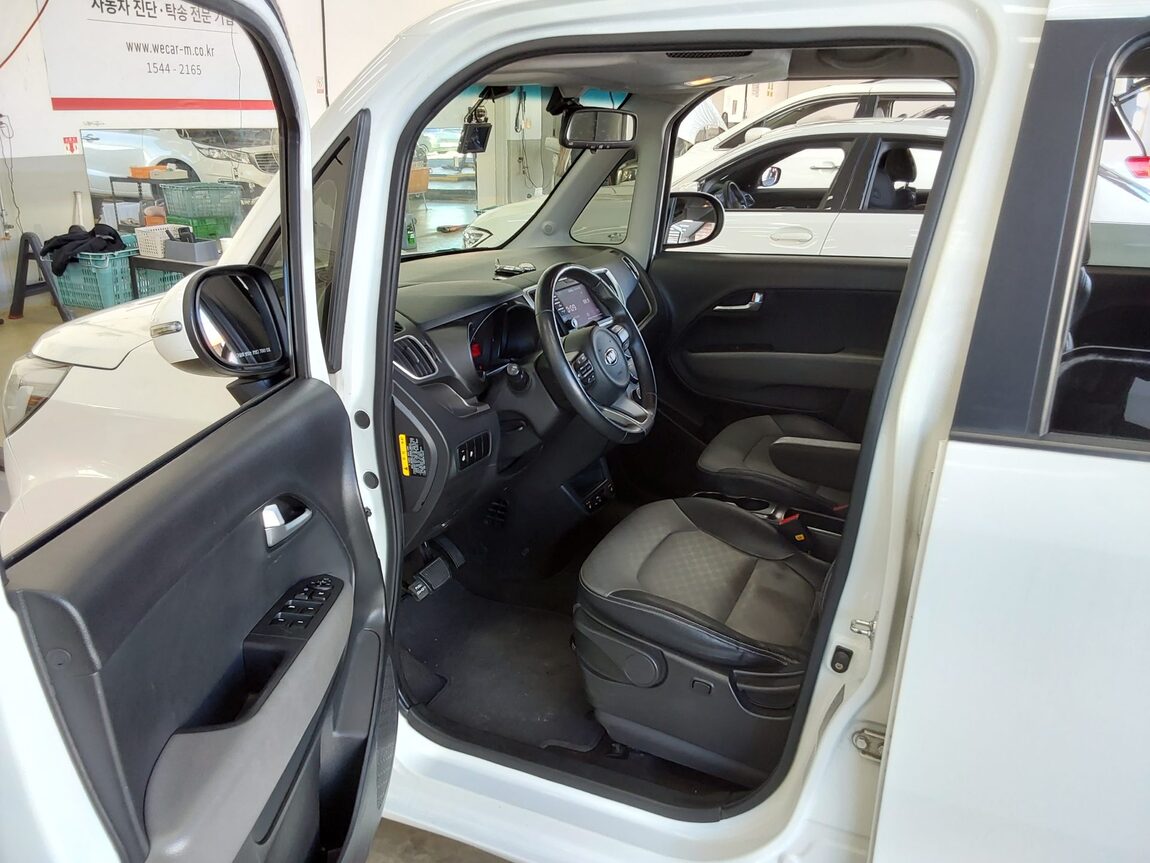 KIA THE NEW RAY 1.0 GASOLINE LUXURY 2019 - zdjęcie 10
