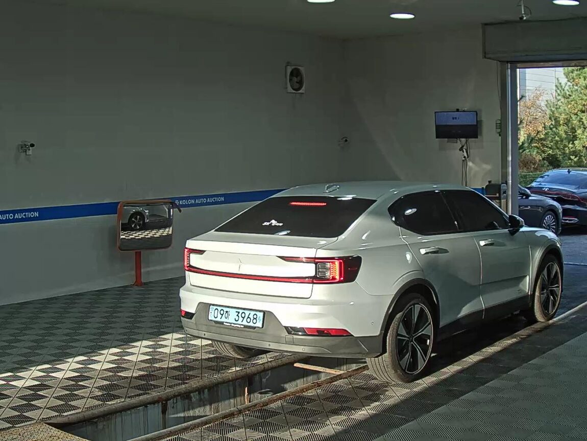 POLESTAR POLESTAR 2 LONG RANGE SINGLE MOTOR 2023 - zdjęcie 5