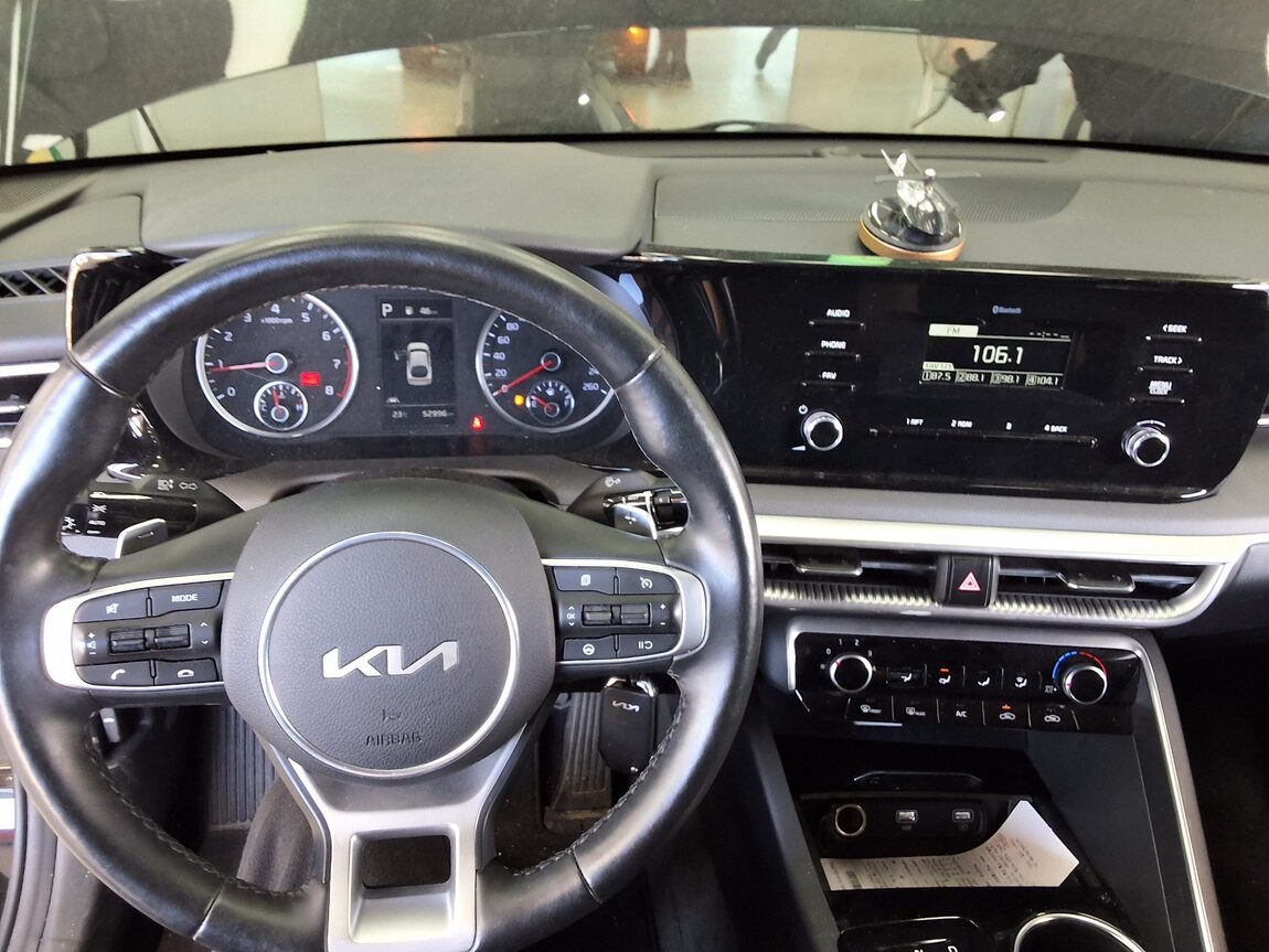 KIA NEW K5 (DL3) 2.0 GASOLINE TRENDY 2023 - zdjęcie 17
