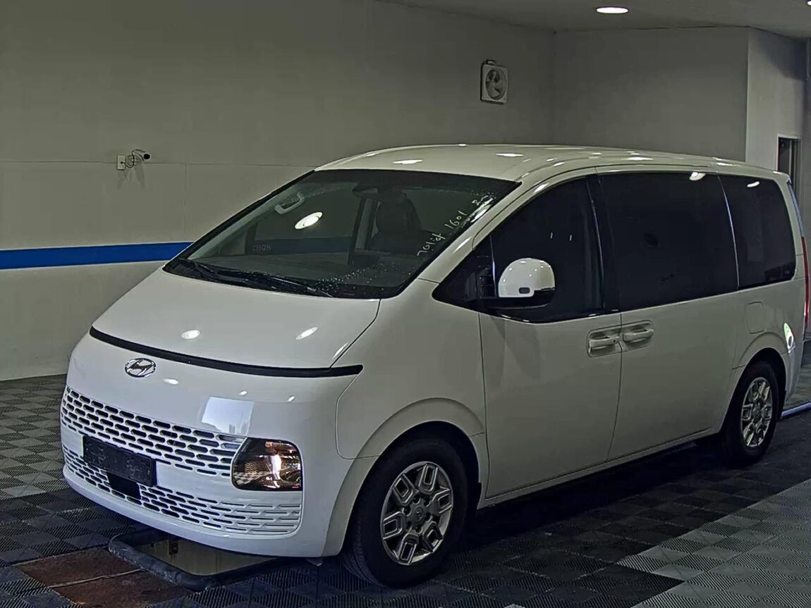 HYUNDAI STARIA 2.2 DIESEL TOURER 11-SEATER 2WD MODERN 2023 - zdjęcie 2