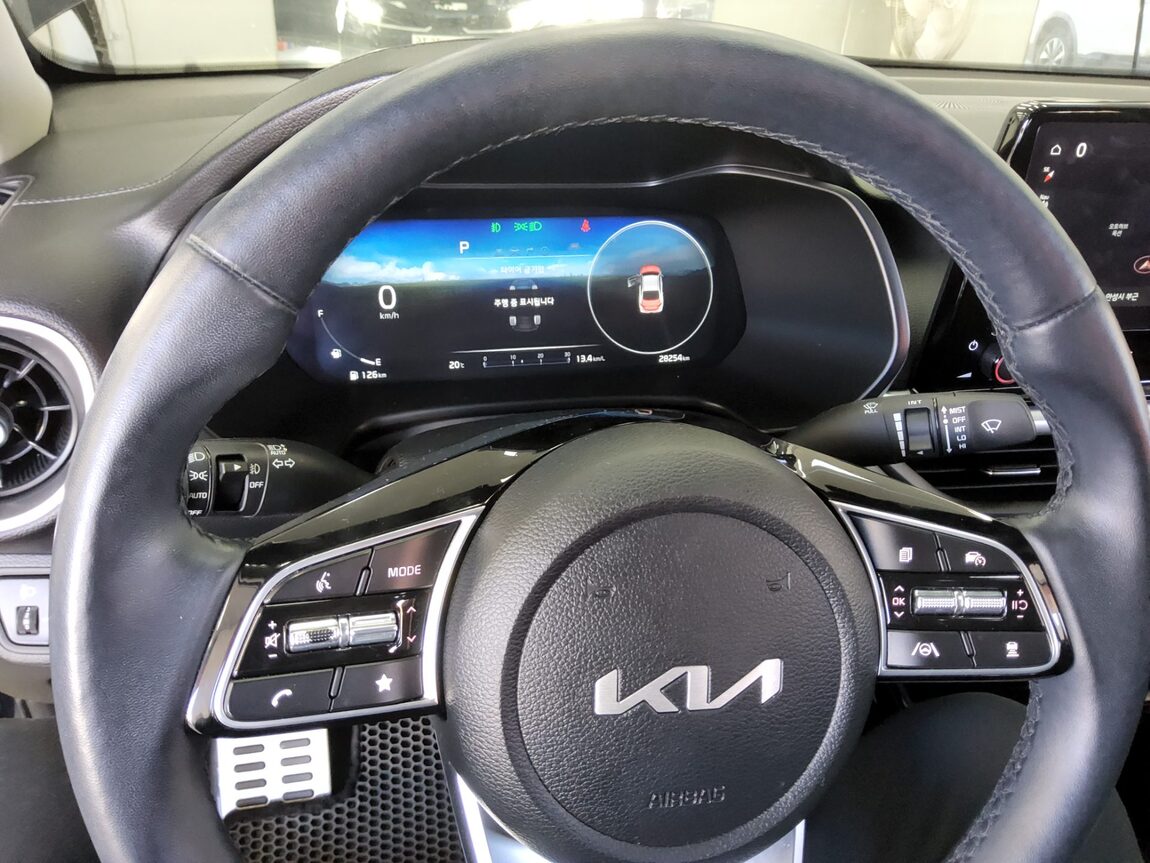 KIA THE NEW K3 1.6 GASOLINE SIGNATURE 2024 - zdjęcie 17