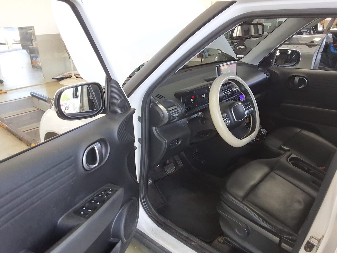 HYUNDAI CASPER GASOLINE 1.0 TURBO THE ESSENTIAL 2023 - zdjęcie 10
