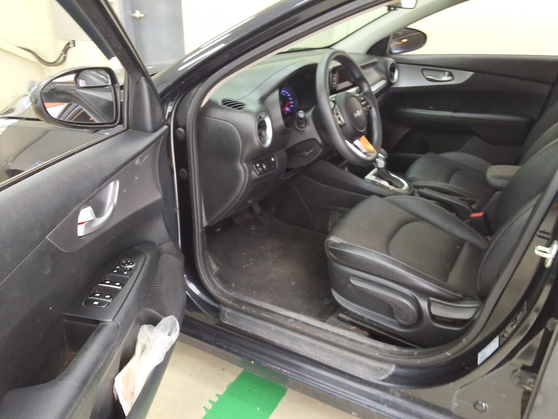 KIA THE NEW K3 1.6 GASOLINE TRENDY 2022 - zdjęcie 11