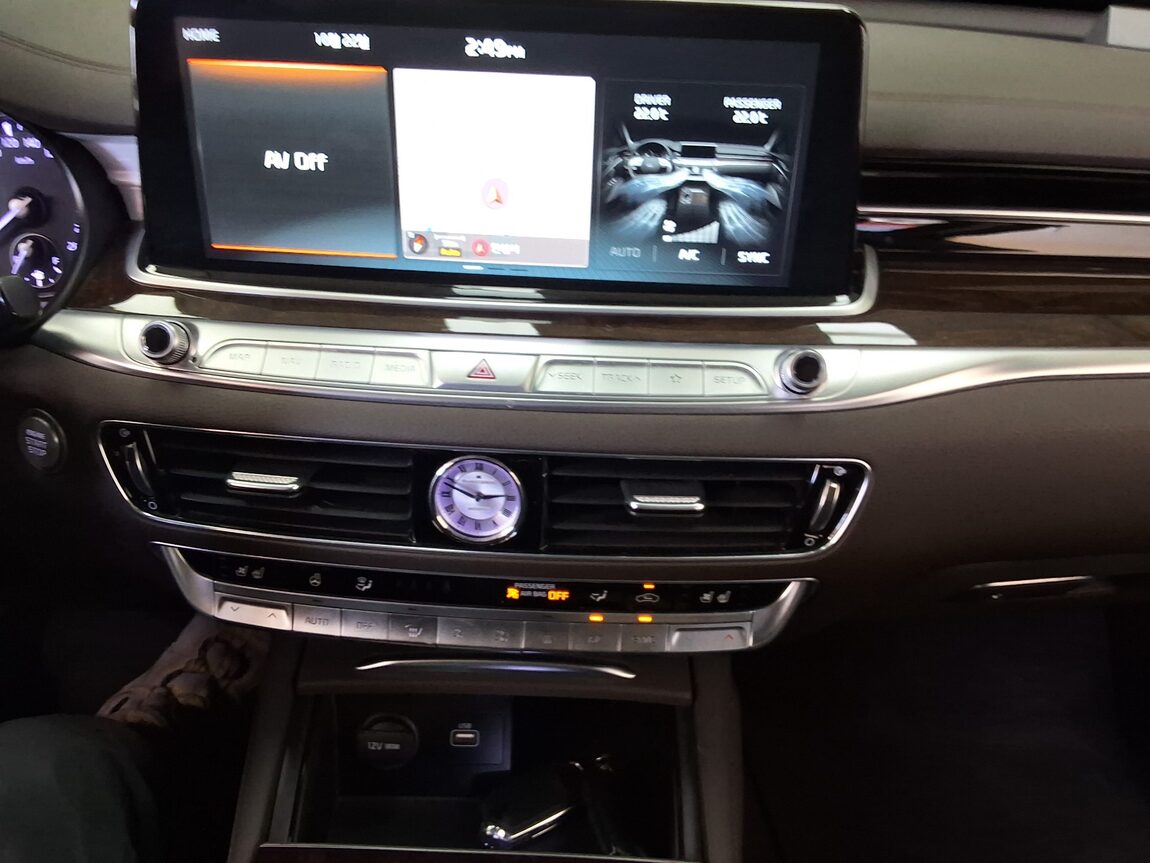 KIA THE K9 (RJ) 3.8 GDI AWD PLATINUM II 2019 - zdjęcie 24