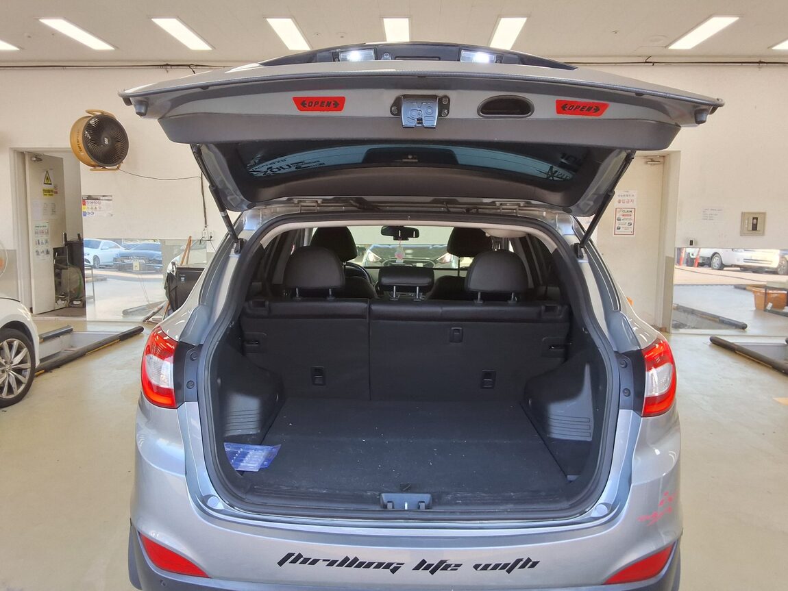 HYUNDAI NEW TUCSON ix DIESEL R2.0 2WD SMART SPECIAL 2015 - zdjęcie 15