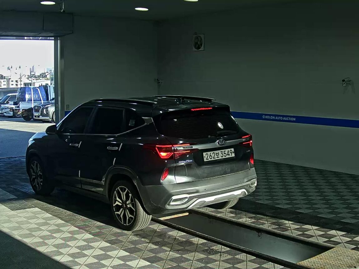 KIA SELTOS 1.6 DIESEL 2WD NOBLESSE 2020 - zdjęcie 6