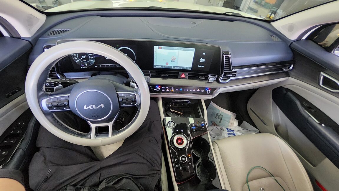 KIA THE ALL NEW SPORTAGE 2.0 LPG 2WD SIGNATURE 2023 - zdjęcie 11