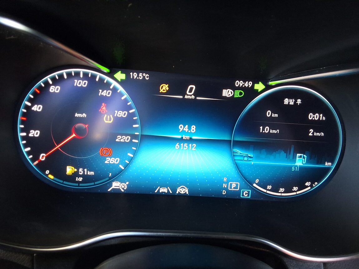 MERCEDES-BENZ GLC-CLASS GLC 300 4MATIC 2022 - zdjęcie 9
