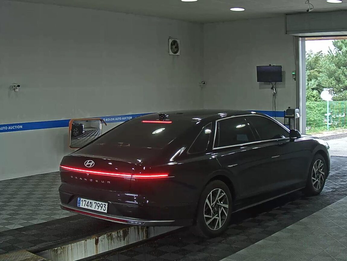 HYUNDAI THE ALL NEW GRANDEUR HYBRID 1.6 HYBRID PREMIUM 2023 - zdjęcie 5
