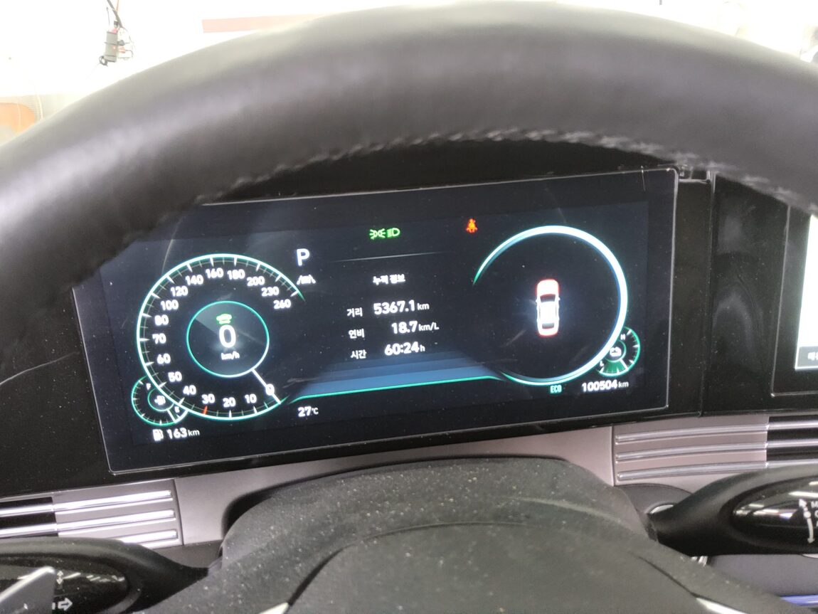 HYUNDAI THE NEW GRANDEUR IG HYBRID 2.4 HEV LE BLANC 2022 - zdjęcie 9