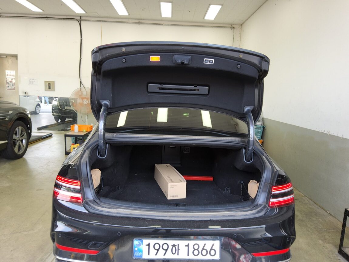 GENESIS NEW G80 GASOLINE 2.5 AWD BASE MODEL 2025 - zdjęcie 15