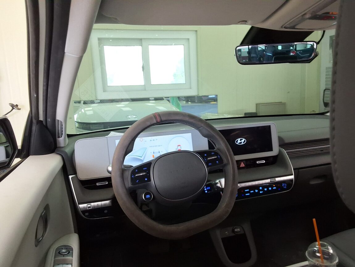 HYUNDAI IONIQ 5 EV 2WD LONG RANGE EXCLUSIVE 2024 - zdjęcie 12