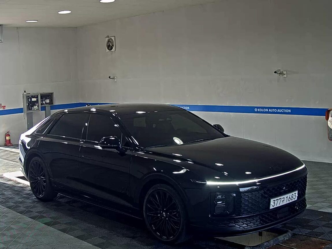 HYUNDAI THE ALL NEW GRANDEUR GASOLINE 3.5 AWD CALLIGRAPHY BLACK INK 2025 - zdjęcie 3