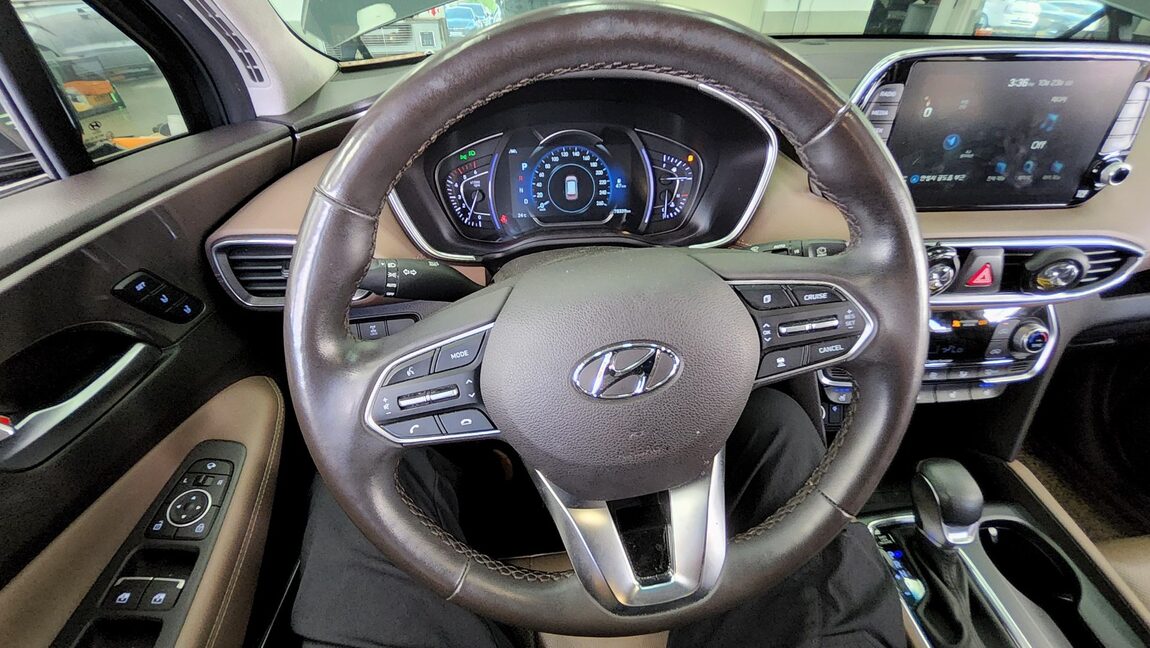 HYUNDAI SANTA FE (TM) R2.2 4WD PRESTIGE 2019 - zdjęcie 17