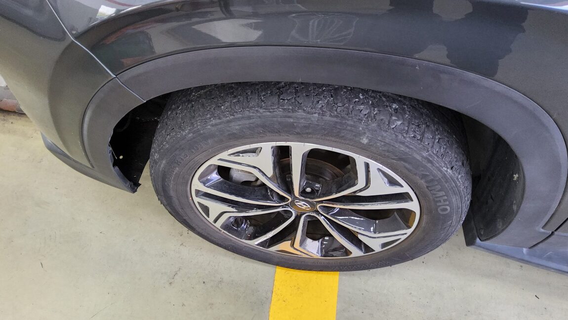HYUNDAI SANTA FE (TM) R2.2 4WD PRESTIGE 2019 - zdjęcie 24