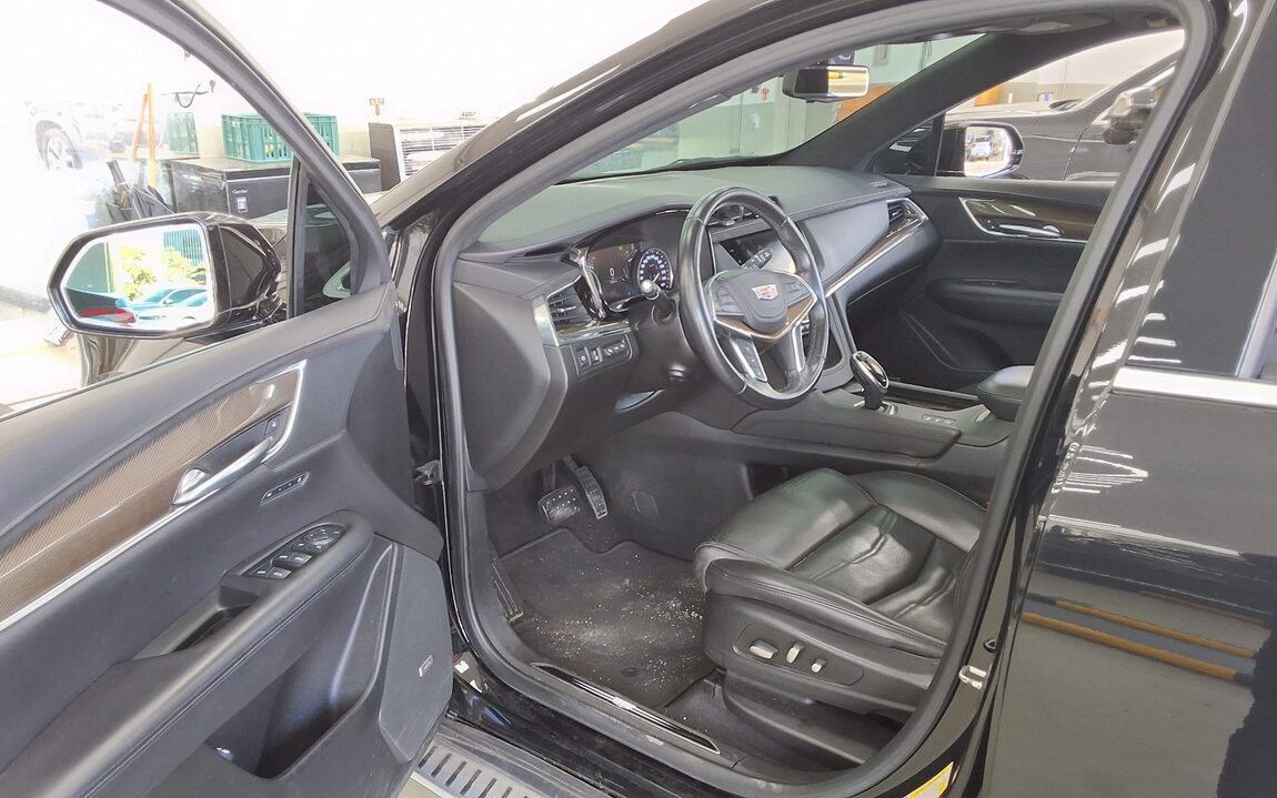 CADILLAC XT5 3.6 PLATINUM 2019 - zdjęcie 10