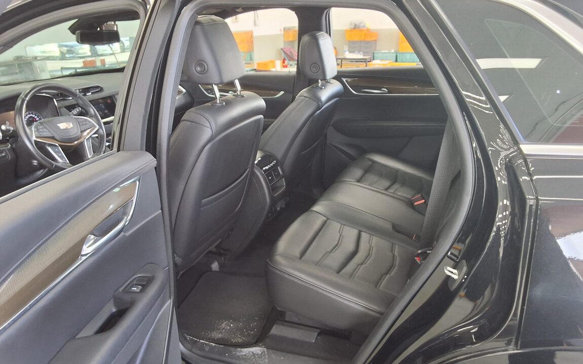 CADILLAC XT5 3.6 PLATINUM 2019 - zdjęcie 12