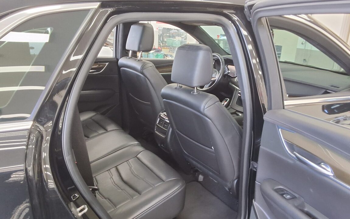 CADILLAC XT5 3.6 PLATINUM 2019 - zdjęcie 13