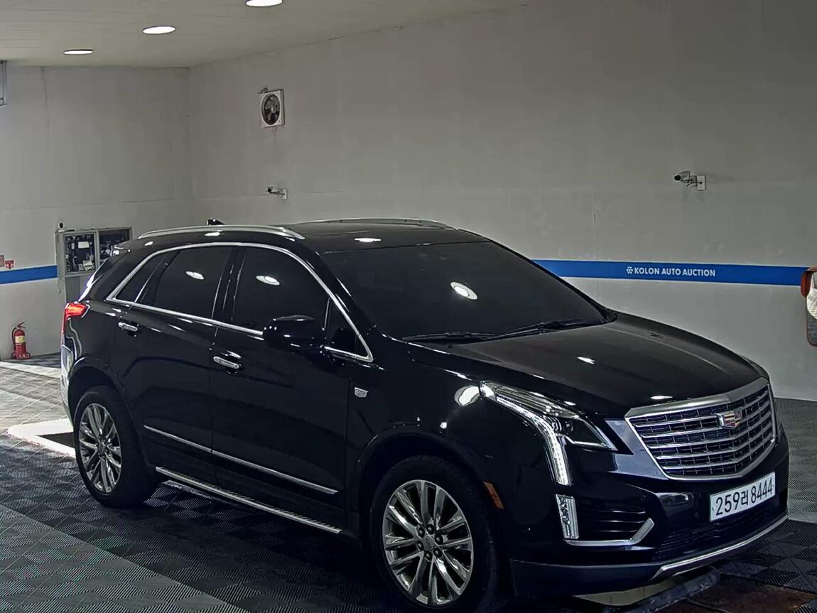 CADILLAC XT5 3.6 PLATINUM 2019 - zdjęcie 3