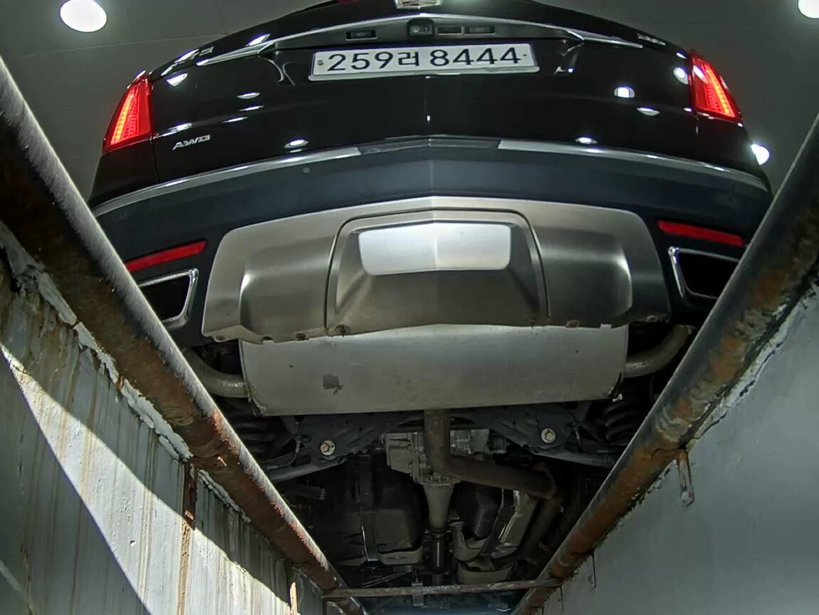 CADILLAC XT5 3.6 PLATINUM 2019 - zdjęcie 8