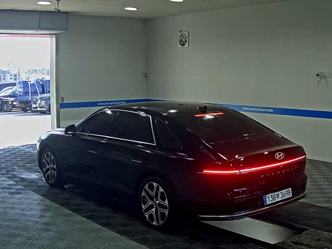 HYUNDAI THE ALL NEW GRANDEUR GASOLINE 2.5 EXCLUSIVE 2023 - zdjęcie 6