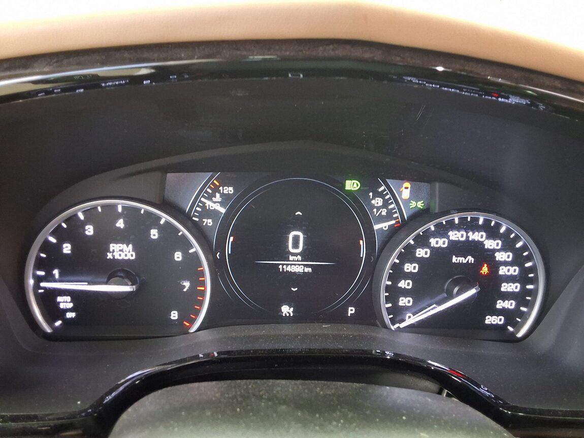 CADILLAC XT5 3.6 PLATINUM 2019 - zdjęcie 9
