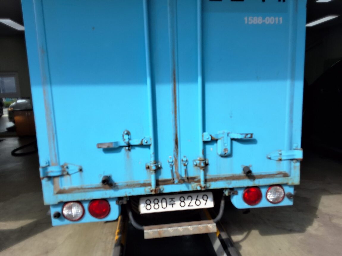 KIA BONGO III CARGO CRDi KING CAB EXTRA LONG WHEELBASE 2019 - zdjęcie 13