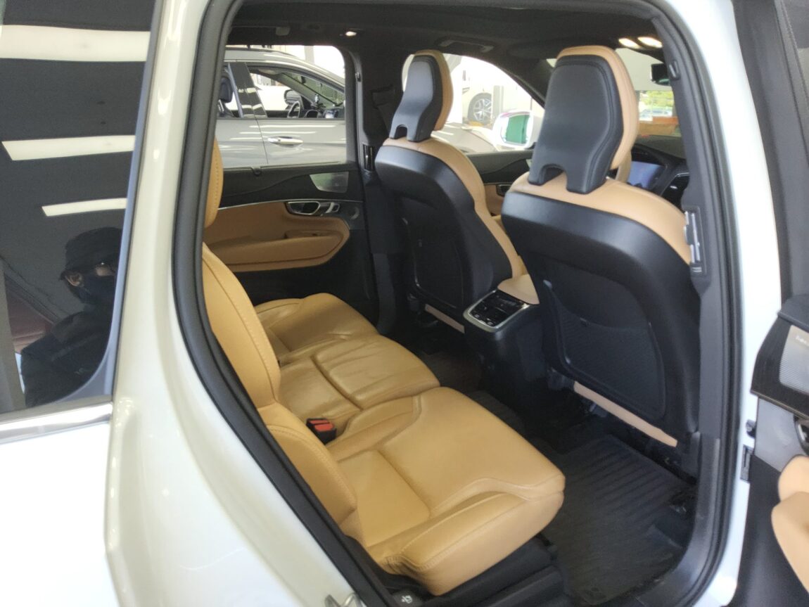 VOLVO XC90 (2ND GEN) B6 AWD ULTRA BRIGHT 2025 - zdjęcie 13