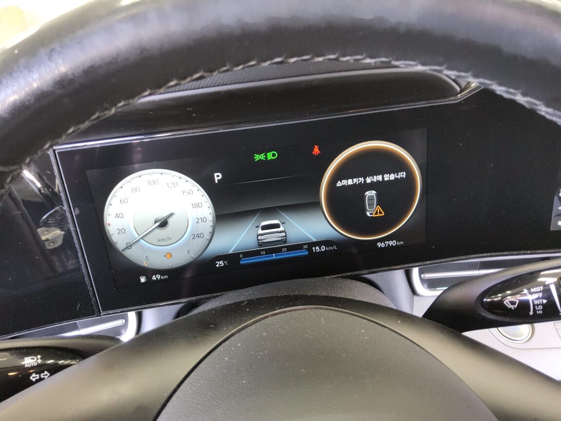 HYUNDAI AVANTE (CN7) 1.6 GASOLINE INSPIRATION 2021 - zdjęcie 9