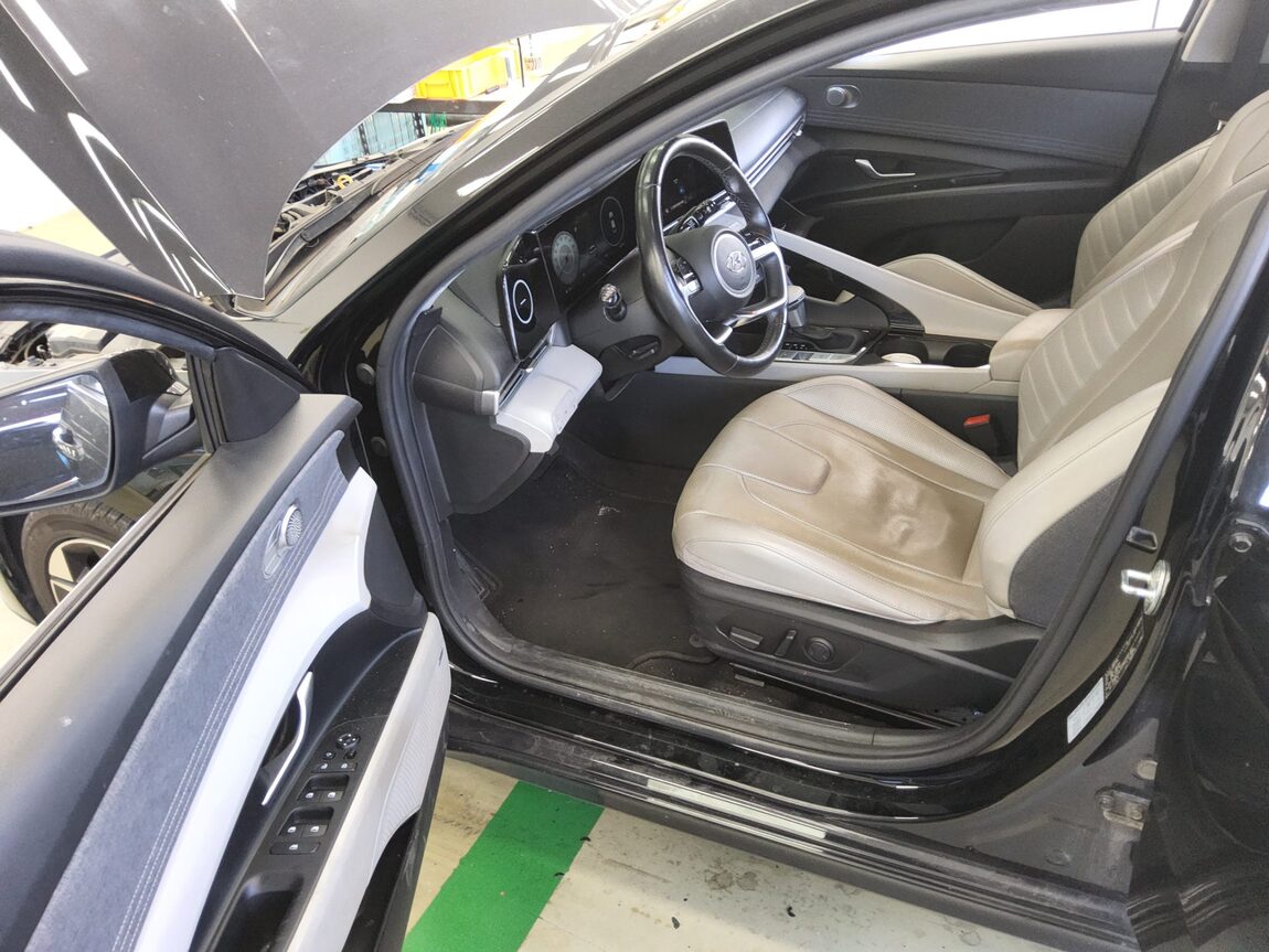 HYUNDAI AVANTE (CN7) 1.6 GASOLINE INSPIRATION 2021 - zdjęcie 10
