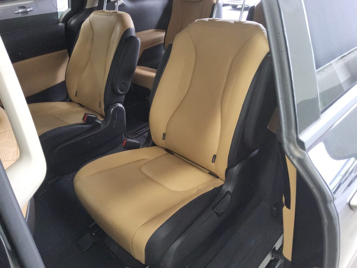 KIA NEW CARNIVAL (KA4) 9-SEATER DIESEL NOBLESSE 2023 - zdjęcie 12