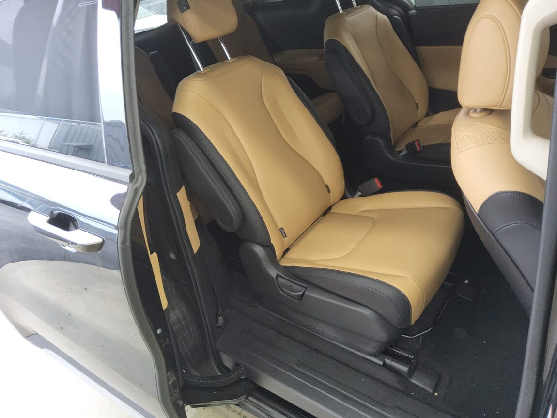KIA NEW CARNIVAL (KA4) 9-SEATER DIESEL NOBLESSE 2023 - zdjęcie 13
