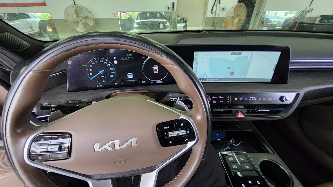 KIA K8 HYBRID HEV SIGNATURE 2024 - zdjęcie 18