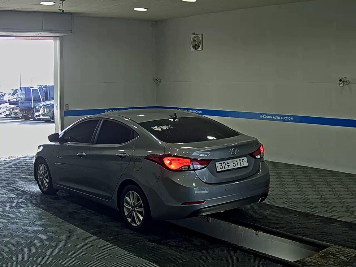 HYUNDAI THE NEW AVANTE MD 1.6 GDi MODERN 2015 - zdjęcie 6