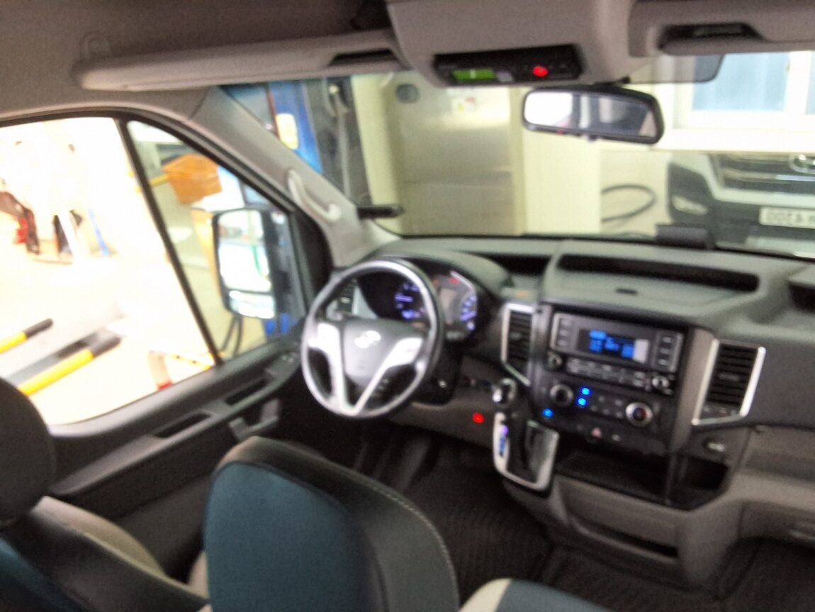 HYUNDAI SOLATI 16-SEATER DELUXE 2024 - zdjęcie 12