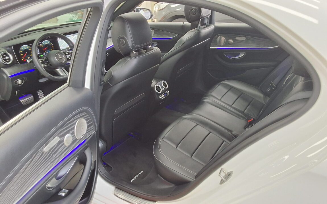 MERCEDES-BENZ E-CLASS (5TH GEN) E350 4MATIC AMG LINE 2022 - zdjęcie 12