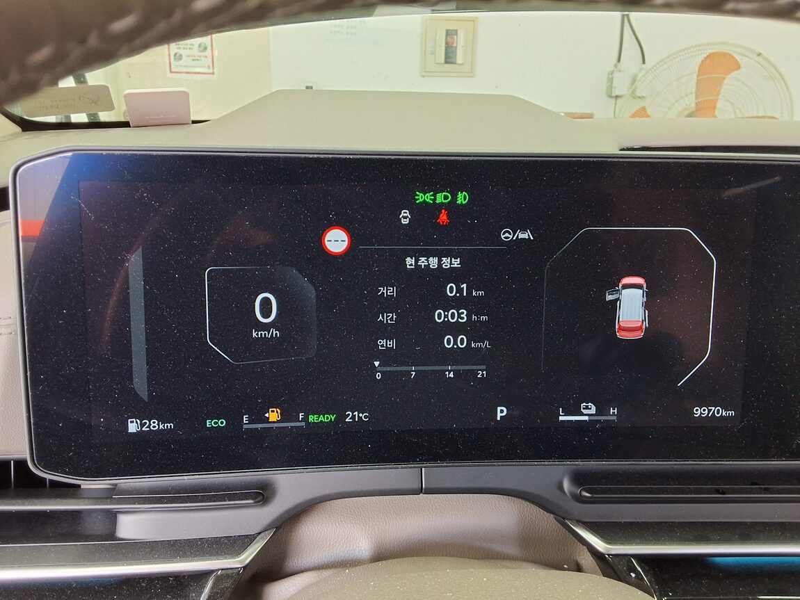 KIA THE NEW CARNIVAL HYBRID (KA4) 1.6 HEV HI-LIMOUSINE 7-SEATER SIGNATURE 2026 - zdjęcie 9