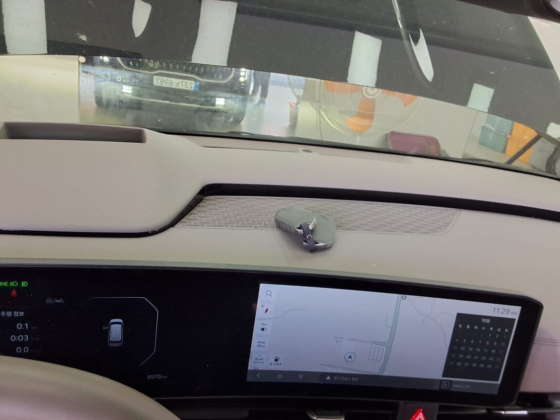 KIA THE NEW CARNIVAL HYBRID (KA4) 1.6 HEV HI-LIMOUSINE 7-SEATER SIGNATURE 2026 - zdjęcie 17