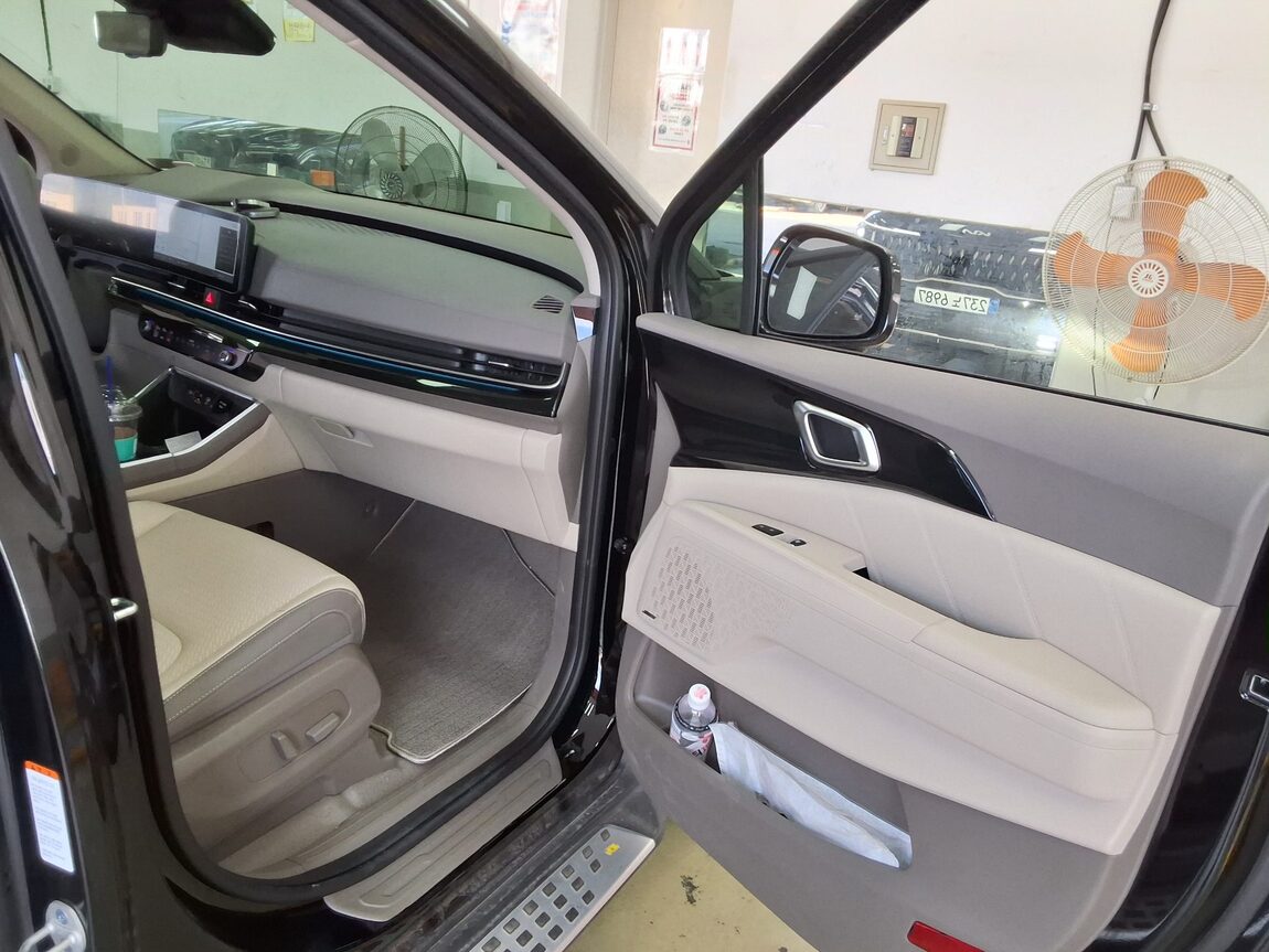 KIA THE NEW CARNIVAL HYBRID (KA4) 1.6 HEV HI-LIMOUSINE 7-SEATER SIGNATURE 2026 - zdjęcie 14