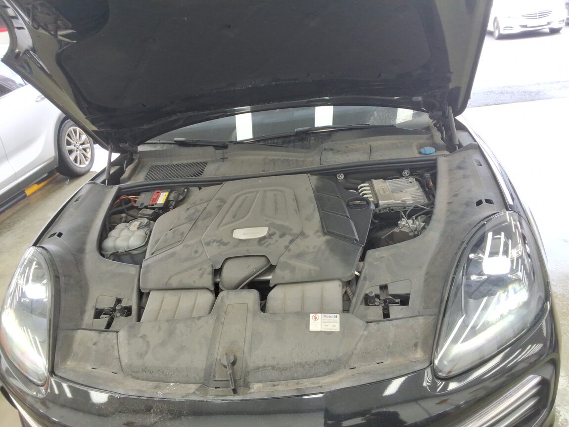 PORSCHE CAYENNE (3RD GEN) 3.0 V6 2020 - zdjęcie 18
